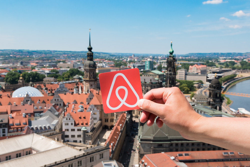 фото лого airbnb