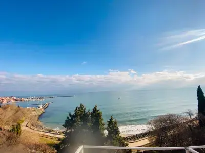 вид на море из террасы 