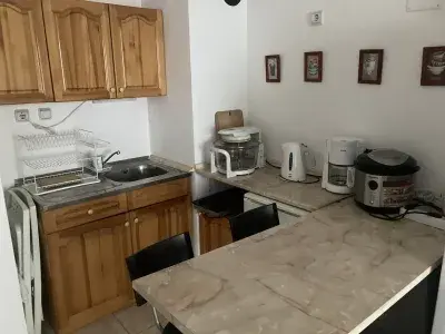 кухонный уголок, стол