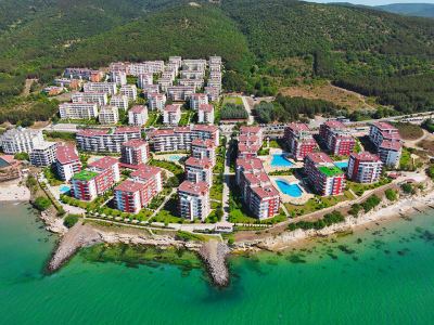 Комплекс на 1 линии моря
