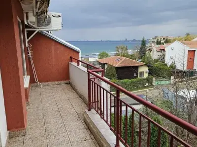 Грин Форт | Двухкомнатная квартира с видом на море 
