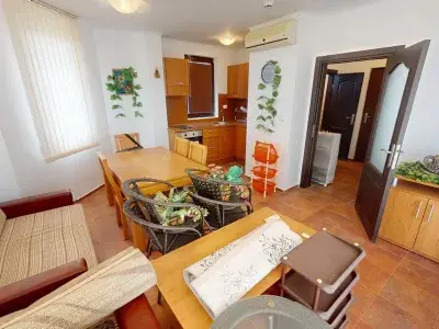 Bay View Villas | Кошарица - Двухкомнатная квартира: гостиная, кухня 