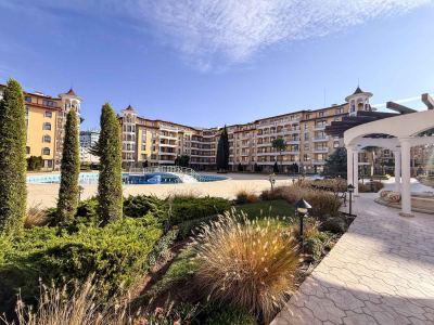 Royal Sun | Двухкомнатная квартира в Солнечном берегу в престижном комплексе 