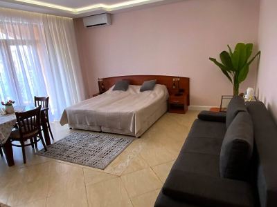 Palazzo | Студия с видом на бассейн у моря в Солнечном Береге
