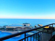 Widok na morze z tarasu w kompleksie Midia Grand Resort