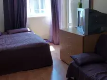 меблированная спальня