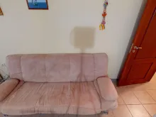 диван в гостиной