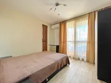 спальня с панорамными окнами