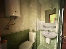 ванная комната с туалетом