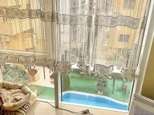 вид на бассейн