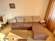 диван в гостиной