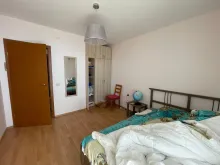 двухспальная кровать