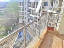 терраса с видом на бассейн