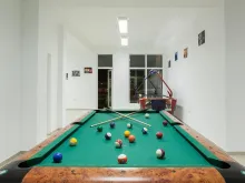бильярдный стол