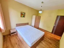 двухспальная кровать