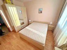 двухспальная кровать