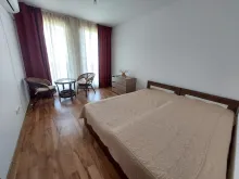 двухспальная кровать