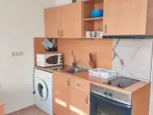 мини-кухня, автоматическая стиральная машина