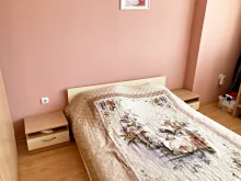 кровать, шкаф