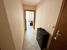 комод в прихожей
