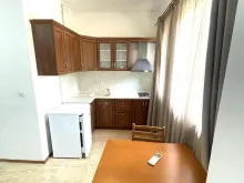 обеденный стол