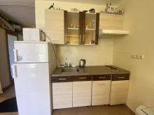 холодильник и кухня