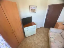 гардероб, телевизор