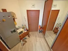 холодильник, микроволновка