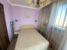 двухспальная кровать