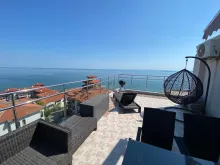 большая терраса с видом на море