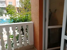 выход на балкон