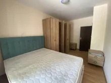 двухспальная кровать