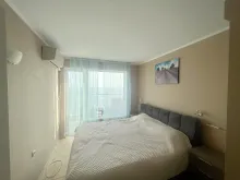 двухспальная кровать