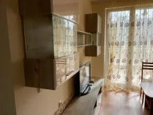 телевизор и мебель в квартире