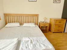 двухспальная кровать