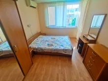 меблированная спальня
