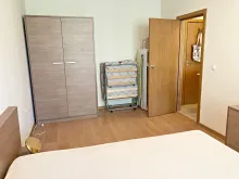 меблированная спальня