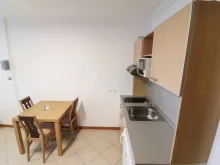 обеденный стол и кухня