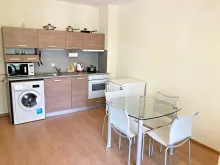 кухонный бокс и стол