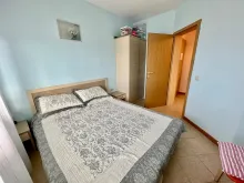 двухспальная кровать