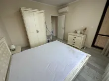 двухспальная кровать