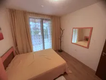 двухспальная кровать