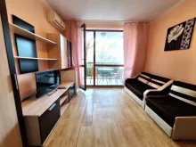 меблированная гостиная комната