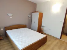 двухспальная кровать