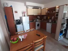 обеденный стол