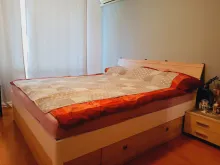 двухспальная кровать