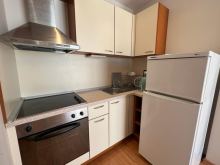 мини-кухня и холодильник