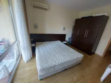 шкаф, кровать