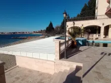 комплекс Рич на первой линии моря