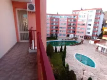 вид на бассейн